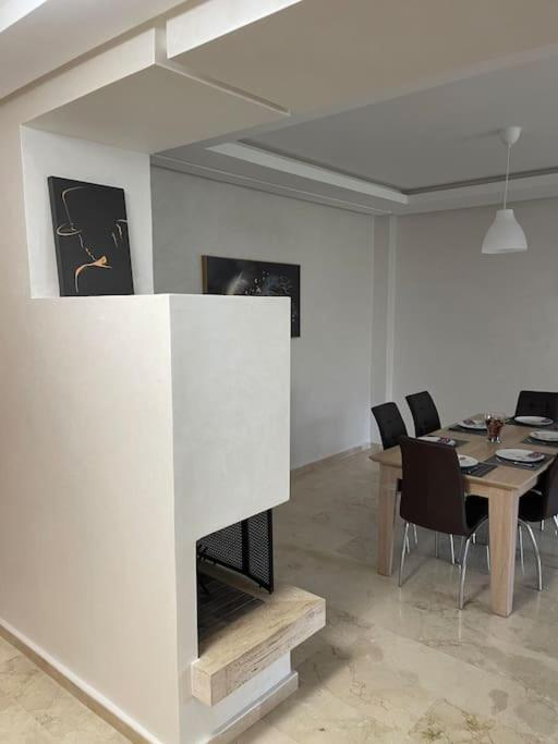 Chic & Cosy Flat Near Airport Lockbox Fast Wifi Apartment Nouaceur ภายนอก รูปภาพ