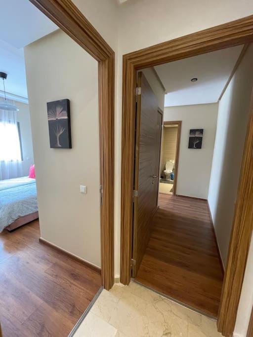 Chic & Cosy Flat Near Airport Lockbox Fast Wifi Apartment Nouaceur ภายนอก รูปภาพ