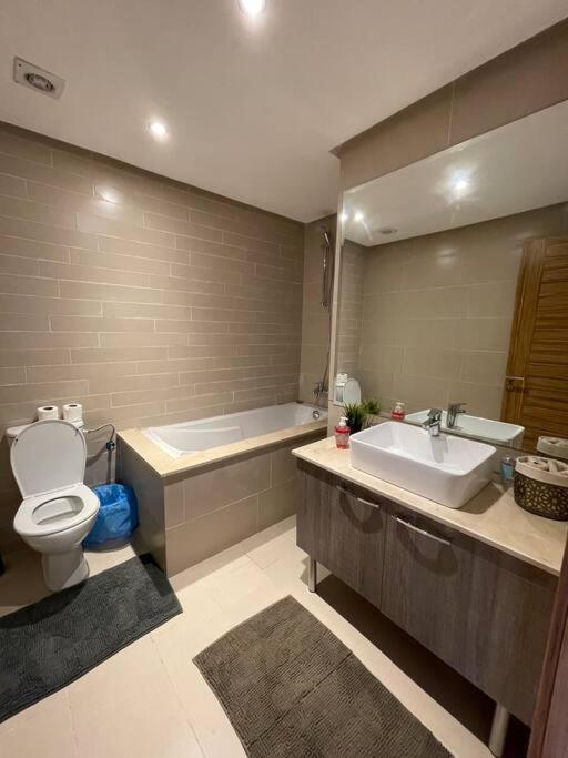 Chic & Cosy Flat Near Airport Lockbox Fast Wifi Apartment Nouaceur ภายนอก รูปภาพ
